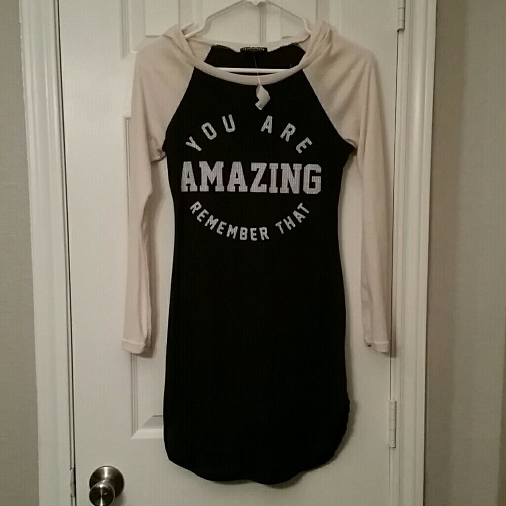 Graphics hooded dress